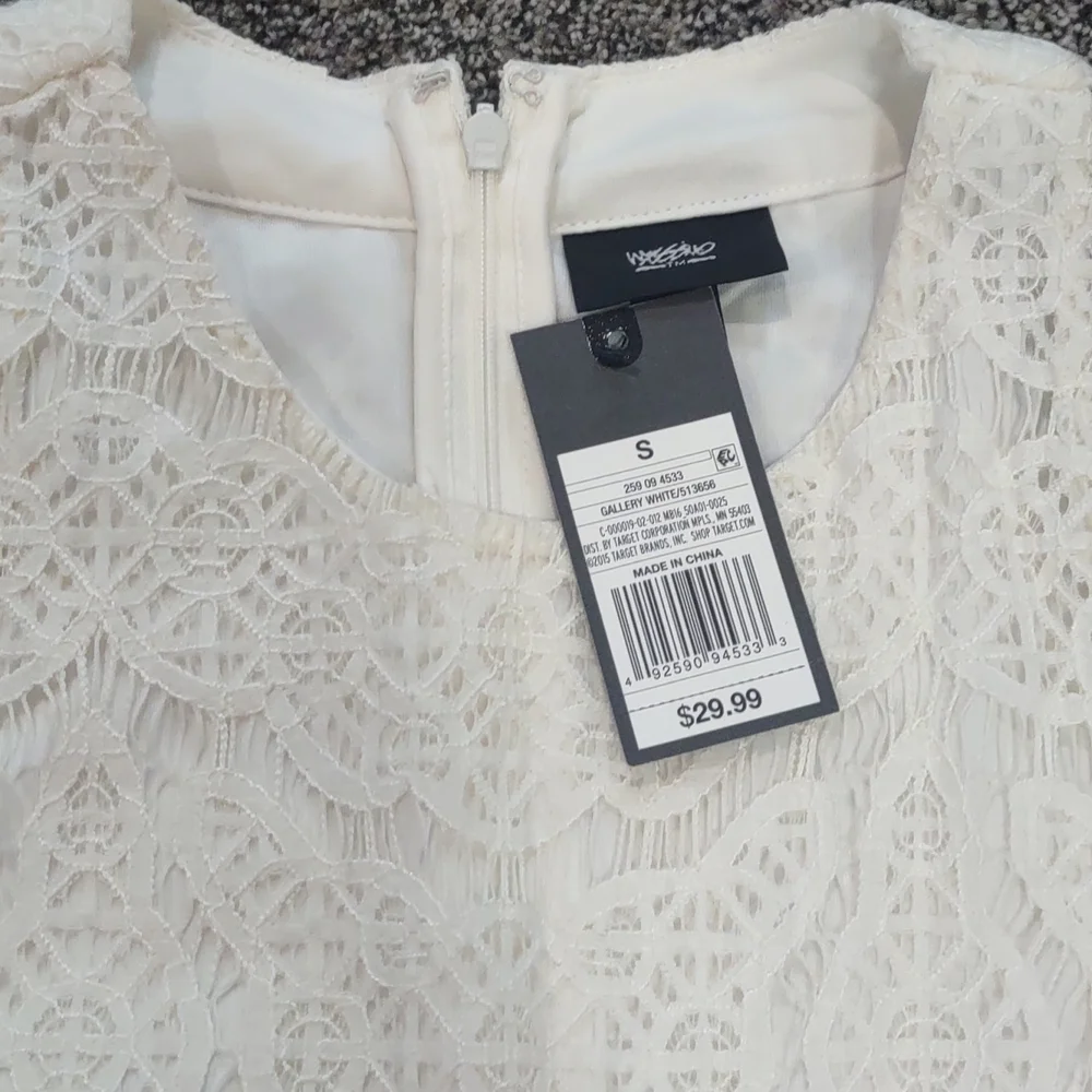 lacy dress - Picture 2 of 7